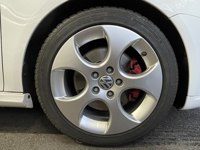 VOLKSWAGEN GOLF 2005 Image 31