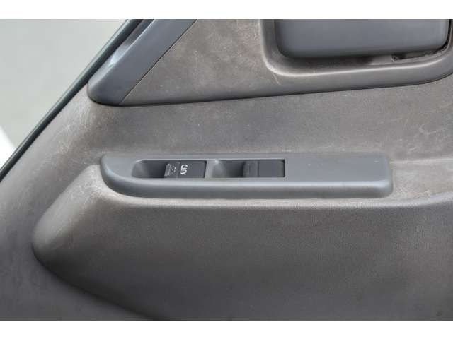 ISUZU ELF 2015 Image 31