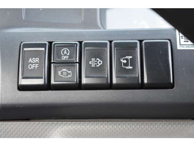 ISUZU ELF 2015 Image 31