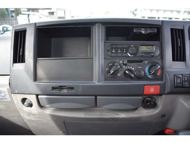 ISUZU ELF 2015 Image 31