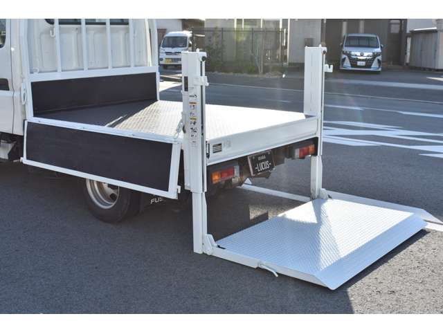 MITSUBISHI CANTER 2017 Image 31