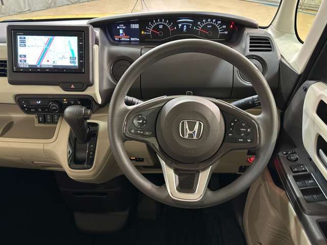 HONDA N BOX 2017 Image 31