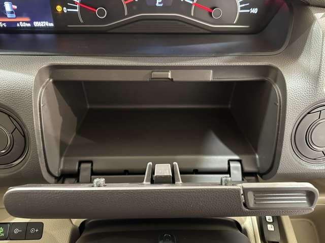 HONDA N BOX 2017 Image 31