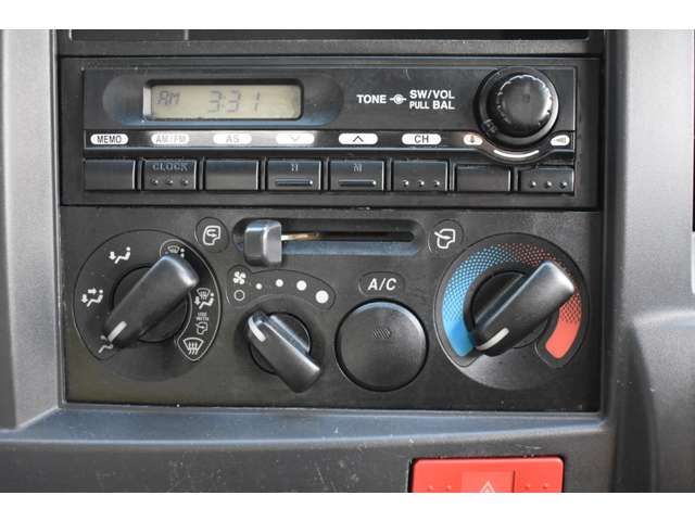 ISUZU ELF 2014 Image 31