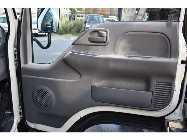 ISUZU ELF 2014 Image 31