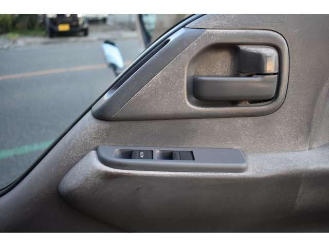 ISUZU ELF 2014 Image 31