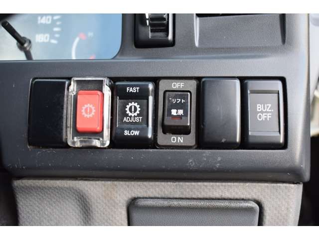 ISUZU ELF 2014 Image 31