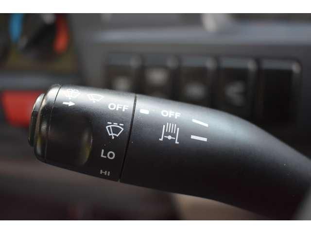 ISUZU ELF 2014 Image 31