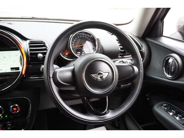 BMW MINI COOPER CLUB 2016 Image 31