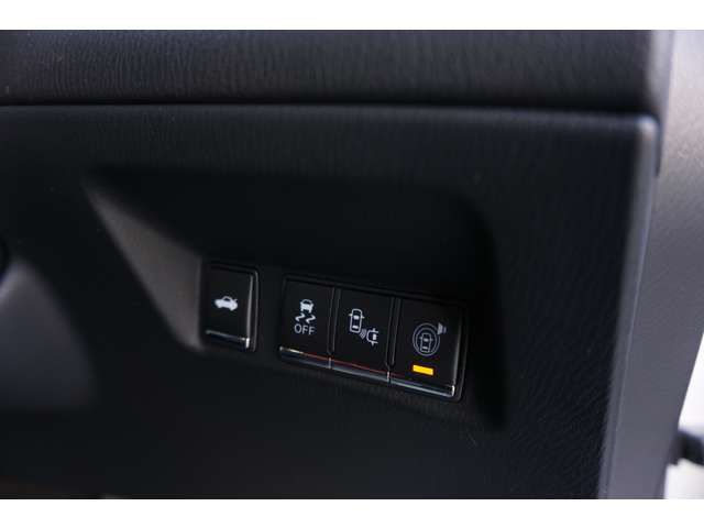 NISSAN FUGA HYBRID 2016 Image 31