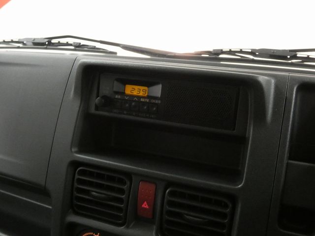 SUZUKI CARRY TRUCK 4WD 2023 Image 31