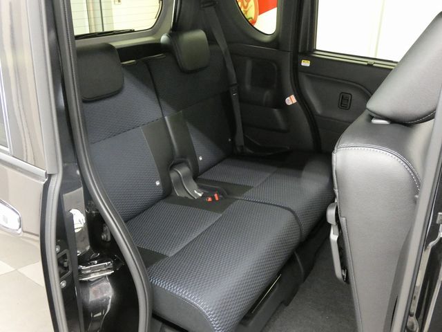 DAIHATSU TANTO CUSTOM 4WD 2025 Image 31