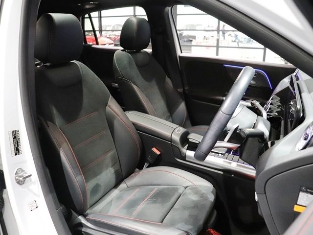 MERCEDES BENZ GLA CL 2022 Image 31