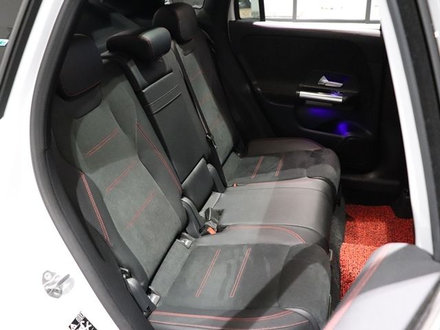 MERCEDES BENZ GLA CL 2022 Image 31