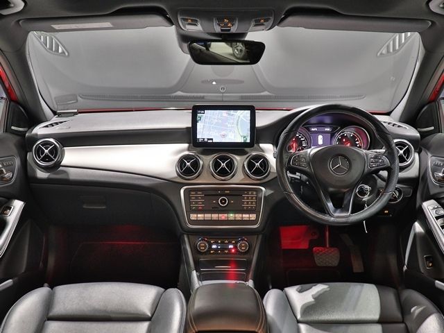 MERCEDES BENZ GLA CL 2018 Image 31