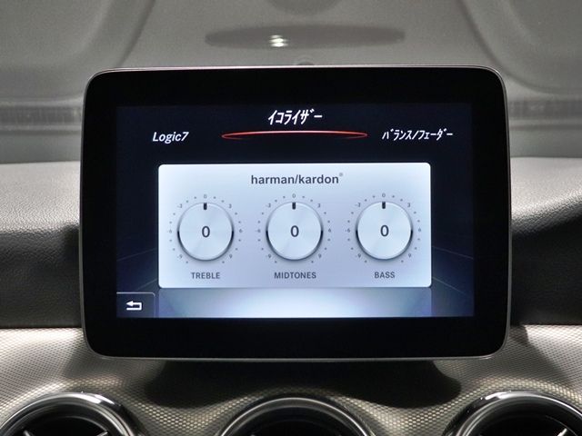 MERCEDES BENZ GLA CL 2018 Image 31