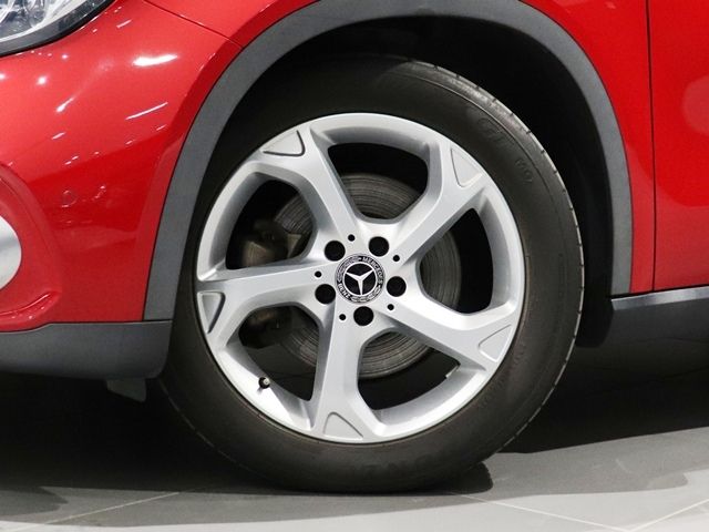 MERCEDES BENZ GLA CL 2018 Image 31