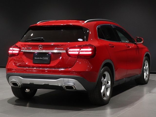 MERCEDES BENZ GLA CL 2018 Image 31