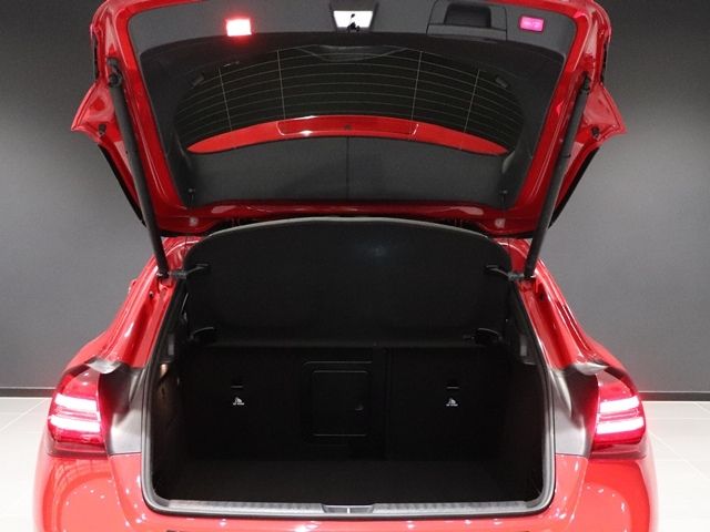 MERCEDES BENZ GLA CL 2018 Image 31