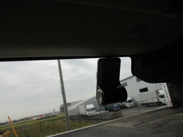 SUZUKI JIMNY NOMADE 2025 Image 31