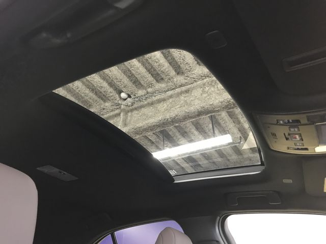 TOYOTA LEXUS UX250H 2023 Image 31