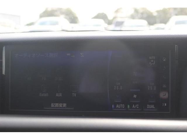 TOYOTA LEXUS IS300 2017 Image 31