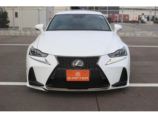 TOYOTA LEXUS IS300 2017 Image 31