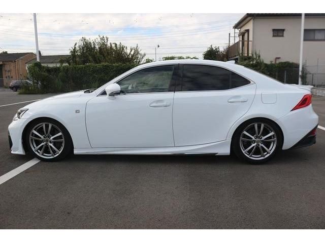 TOYOTA LEXUS IS300 2017 Image 31