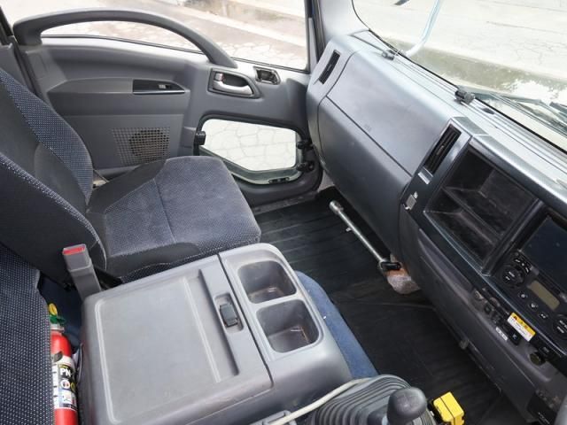 ISUZU FORWARD 2017 Image 31