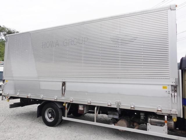 MITSUBISHI FUSOU FIGHTER 2017 Image 31