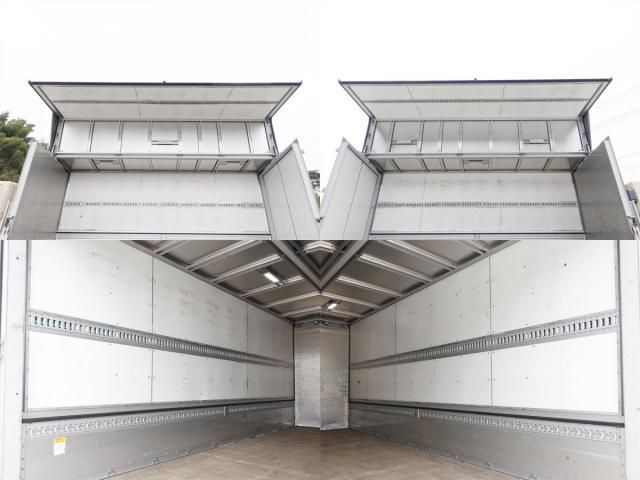 MITSUBISHI FUSOU FIGHTER 2017 Image 31