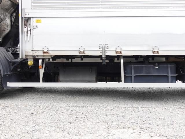 MITSUBISHI FUSOU FIGHTER 2017 Image 31