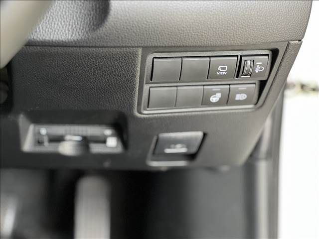 TOYOTA YARIS CROSS HYBRID 2023 Image 31