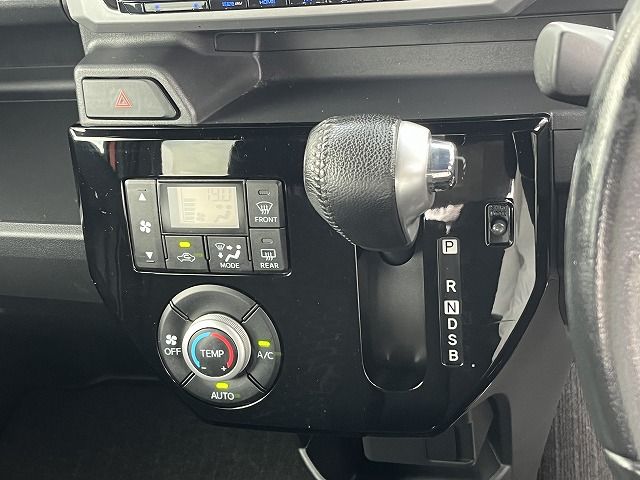 DAIHATSU WAKE 2017 Image 31