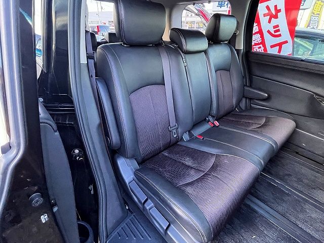 NISSAN ELGRAND 2018 Image 31