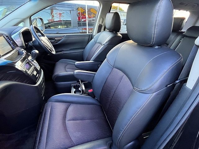 NISSAN ELGRAND 2018 Image 31