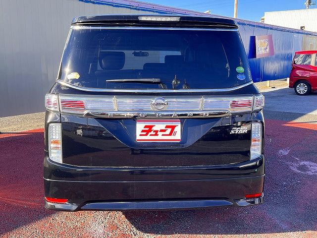 NISSAN ELGRAND 2018 Image 31