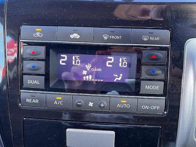 NISSAN ELGRAND 2018 Image 31