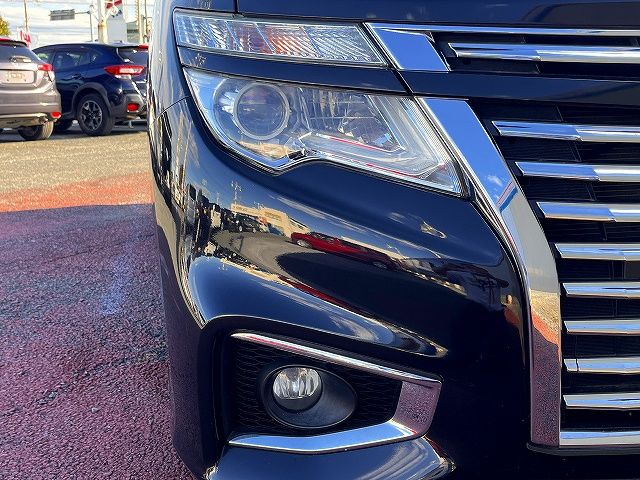 NISSAN ELGRAND 2018 Image 31