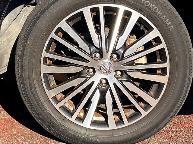 NISSAN ELGRAND 2018 Image 31