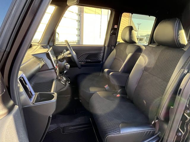 DAIHATSU TANTO CUSTOM 4WD 2021 Image 31