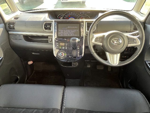 DAIHATSU TANTO CUSTOM 2017 Image 31