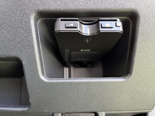 DAIHATSU TANTO CUSTOM 2017 Image 31