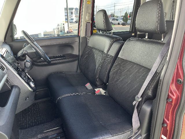 DAIHATSU TANTO CUSTOM 2017 Image 31