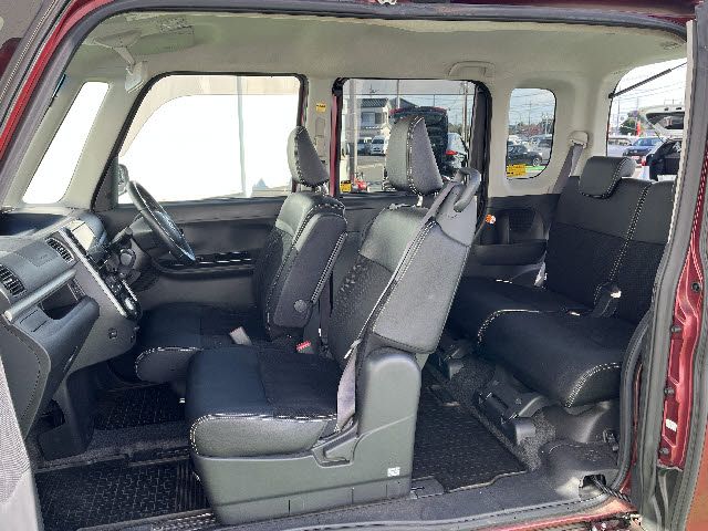 DAIHATSU TANTO CUSTOM 2017 Image 31