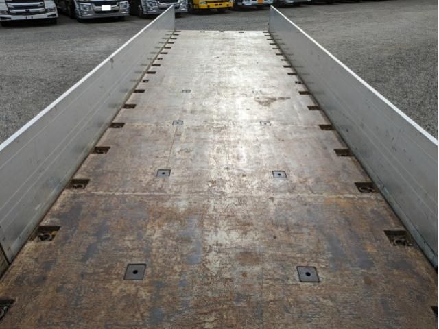 NISSAN DIESEL QUON 2016 Image 31