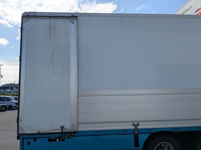 MITSUBISHI FUSOU SUPER GREAT 2018 Image 31