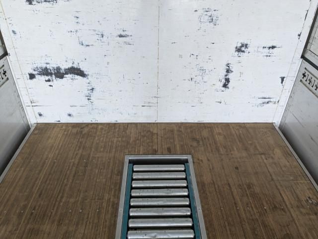 MITSUBISHI FUSOU SUPER GREAT 2018 Image 31