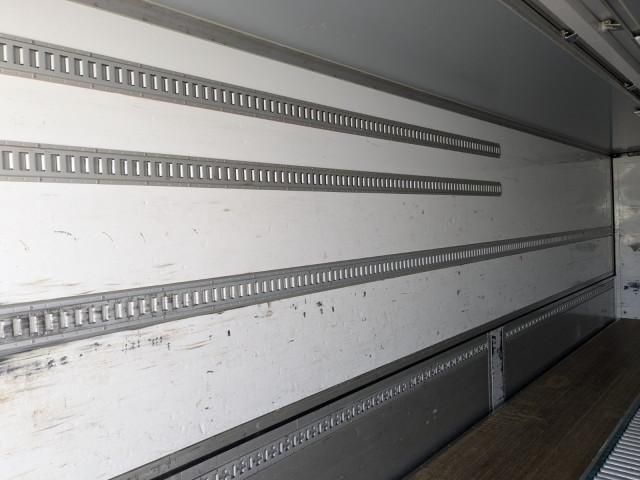 MITSUBISHI FUSOU SUPER GREAT 2018 Image 31