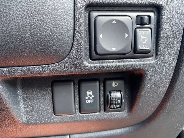 NISSAN MARCH 2014 Image 31